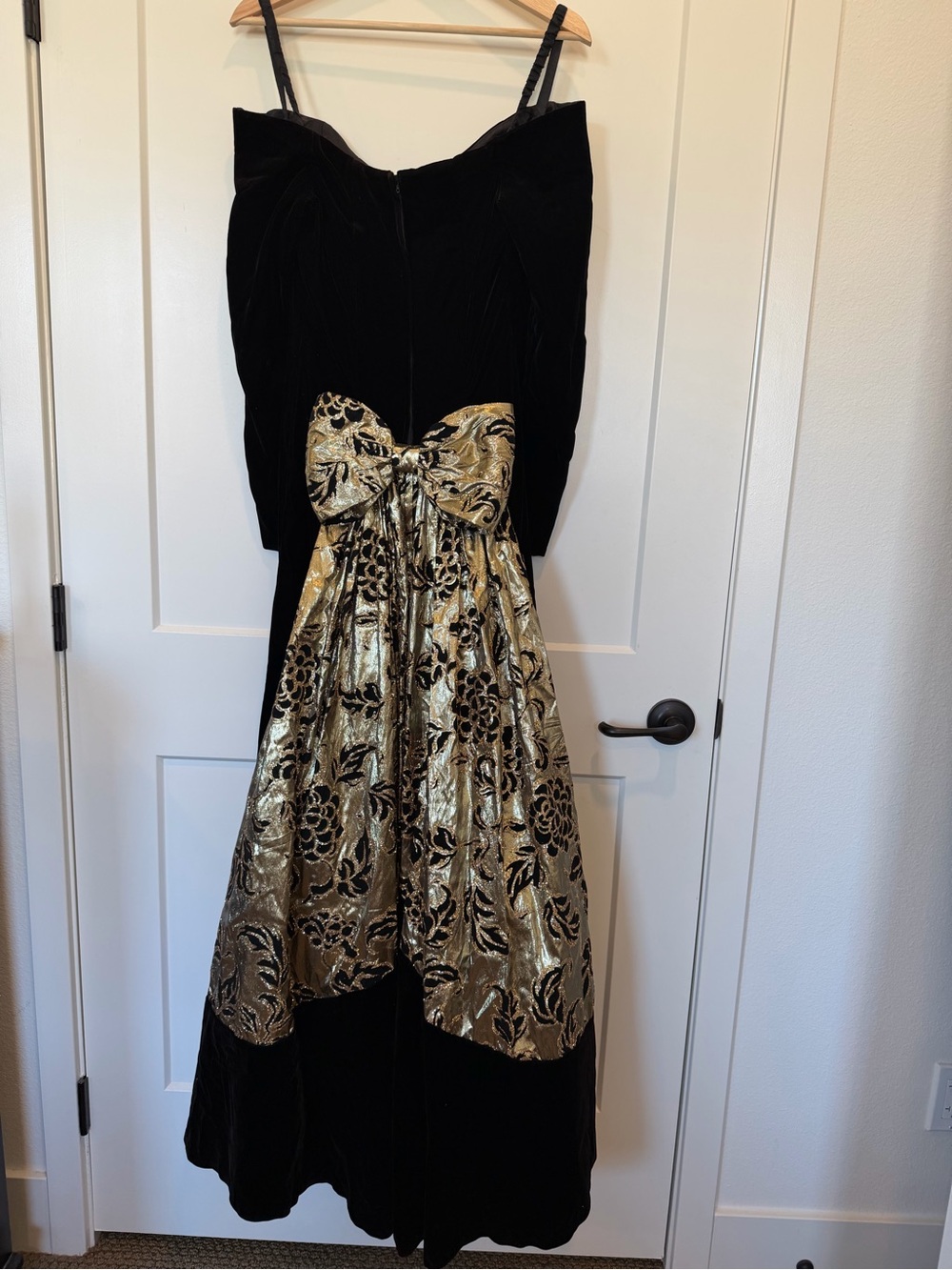 Vtg Jessica McClintock Gold Metallic Lame
Bow Black Velvet Evening Formal Dress